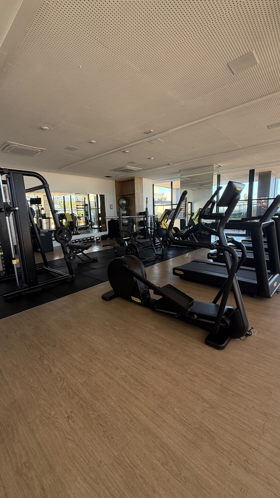 Apartamento no Beach Class Jaguaribe — andar alto, nascente — foto 1