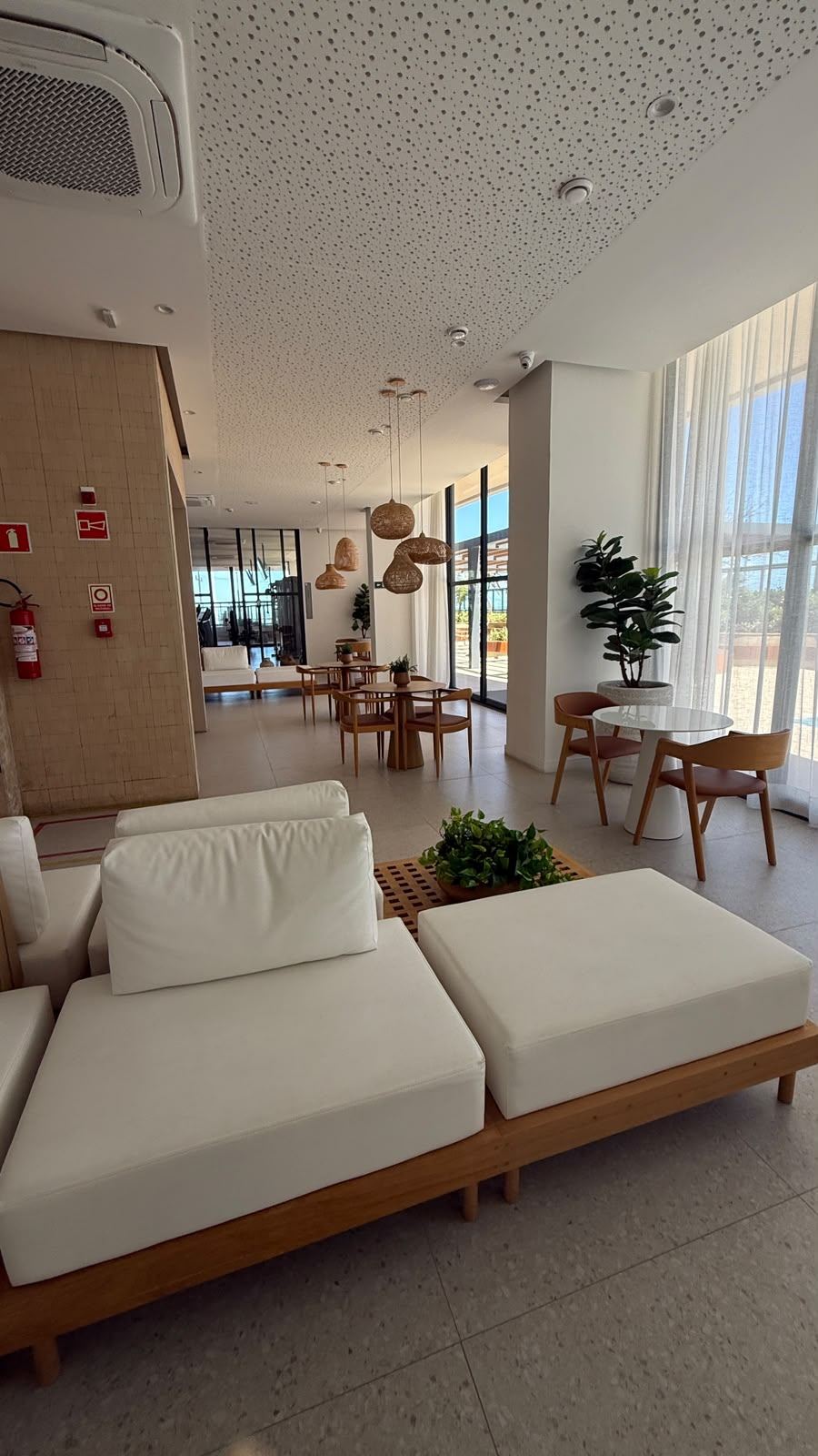 Apartamento no Beach Class Jaguaribe — andar alto, nascente — foto 2