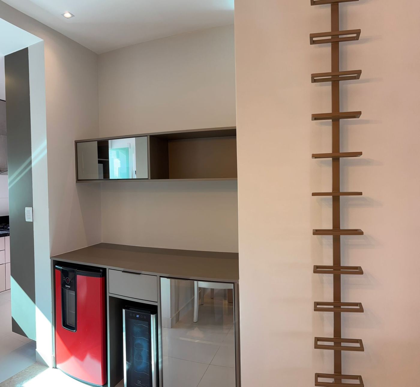 Apartamento térreo mobiliado, 82 m², 2 vagas — Buraquinho — foto 5