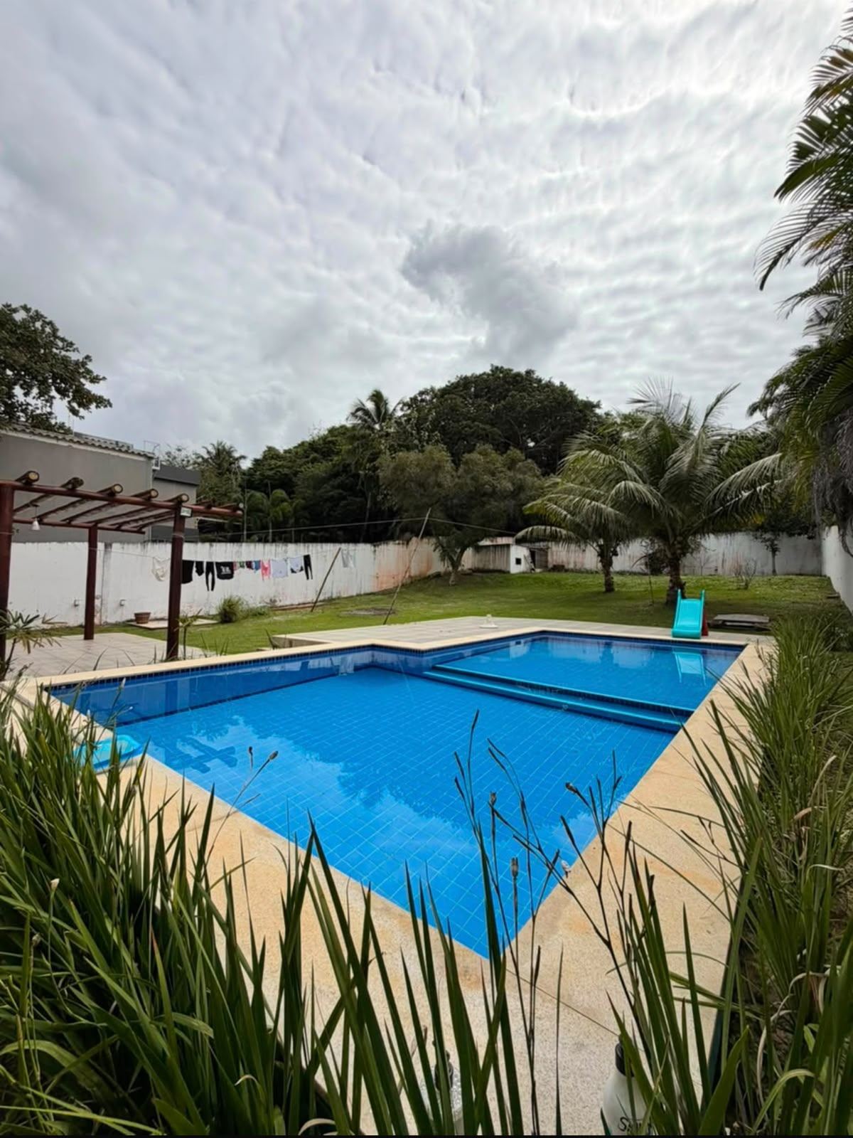 Casa em Busca Vida — Condomínio Golden Park, 4 suítes — foto 1