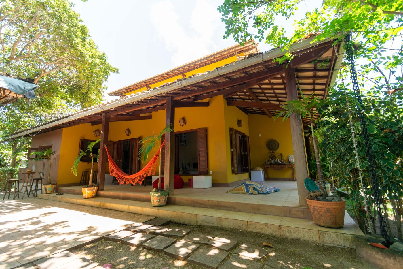 Casa Raízes Imbassaí — 1.000 m² de terreno, 6 quartos — foto 1