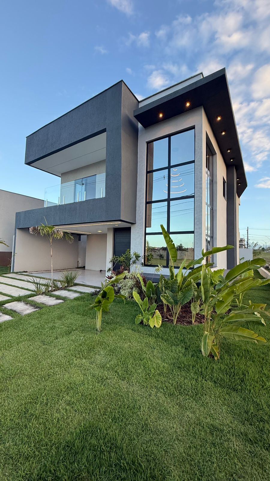 Casa de esquina com piscina — Terras Alphaville, 238 m² — foto 1