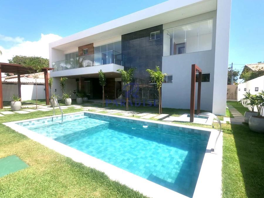 Casa duplex em Guarajuba a 200 m da praia — 6 suítes, condomínio fechado — foto 1