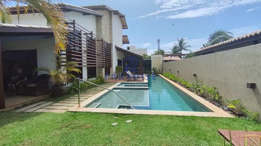 Casa duplex em Guarajuba com 6 suítes, piscina e condomínio fechado — foto 1