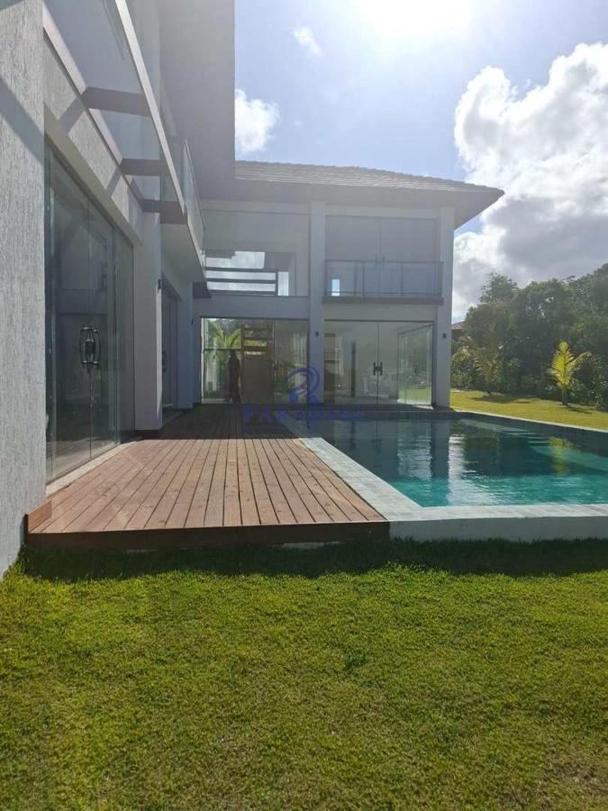 Casa duplex na Praia do Forte — condomínio Ilhas dos Pássaros, 6 suítes — foto 1