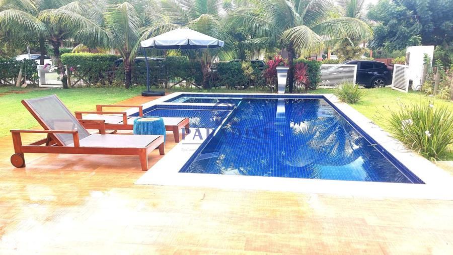 Casa frente-mar em Guarajuba — 5 suítes, 450 m², condomínio de alto padrão — foto 1