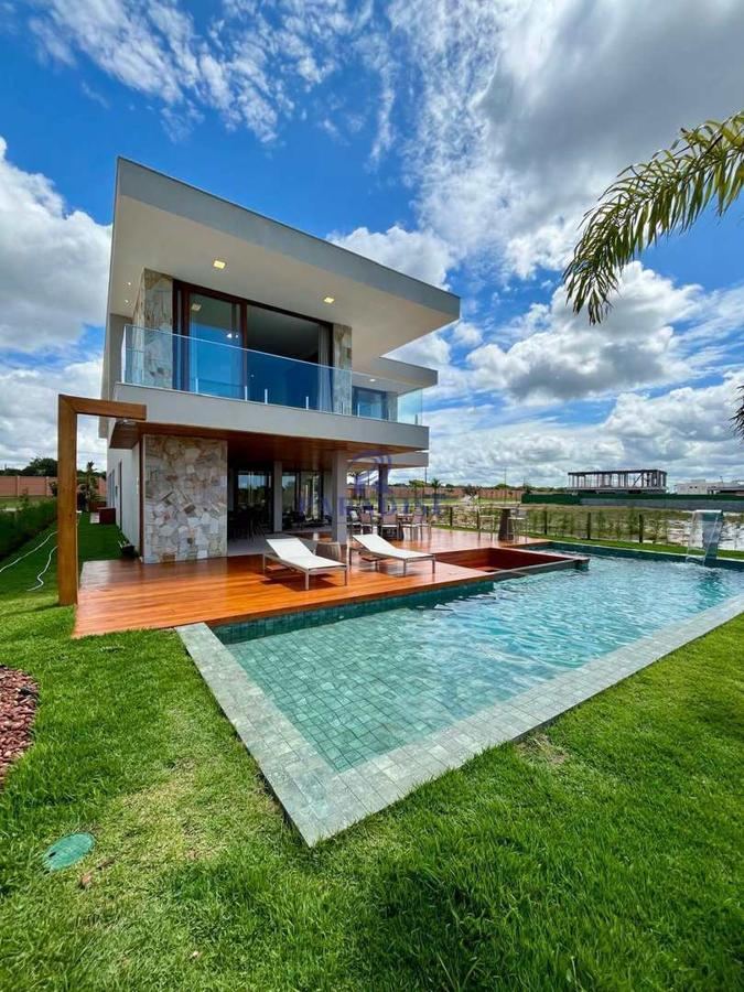 Mansão duplex em Guarajuba — 6 suítes, vista lagoa e mar, porteira fechada — foto 1