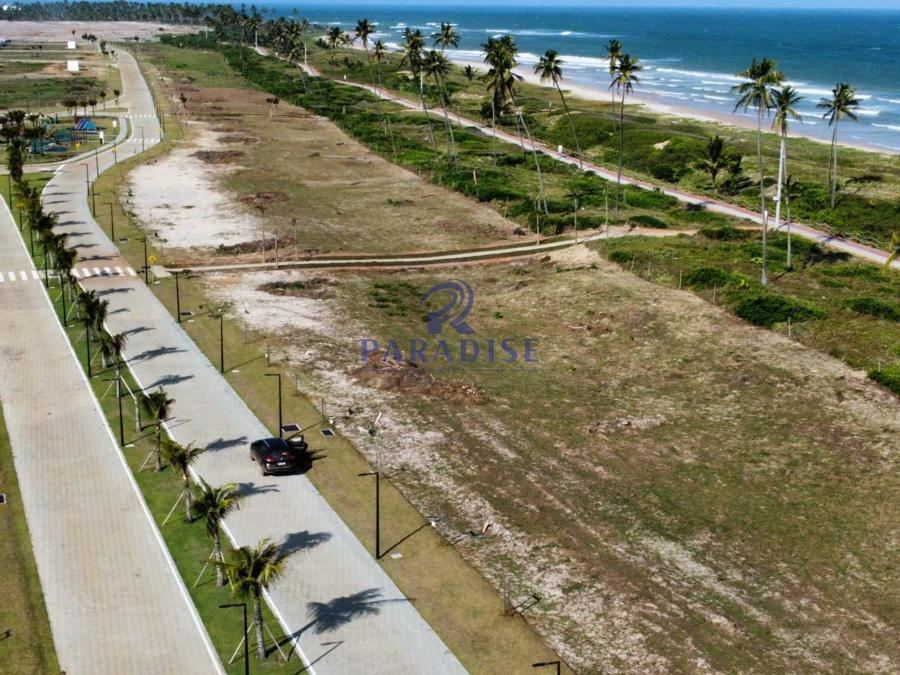 Terreno em Guarajuba — 791 m², a 70 m da praia, condomínio fechado — foto 1